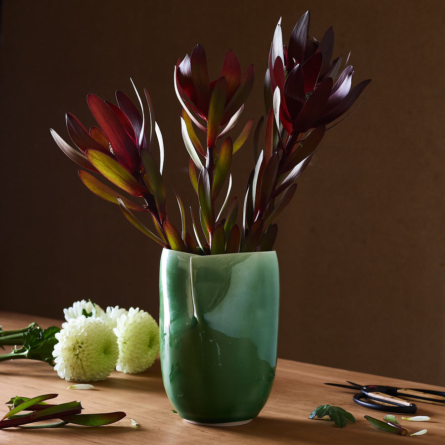 Handmade Porcelain Dart Vase by Studio Joo